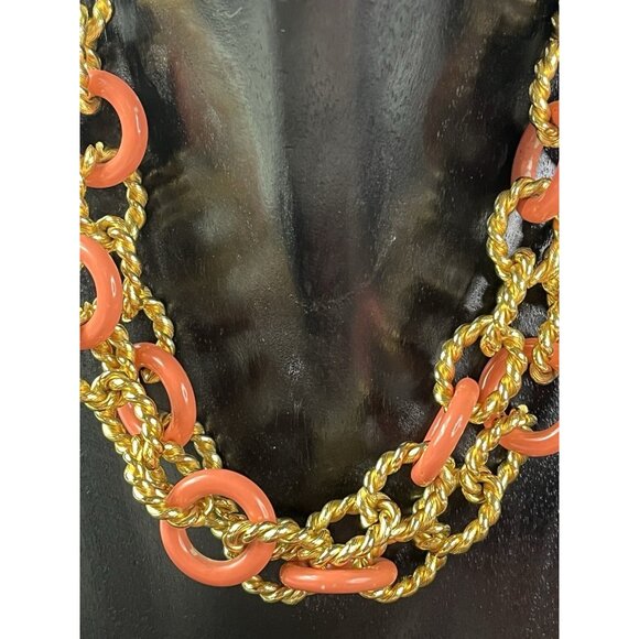 Vintage KJL Kenneth Jay Lane Simulated Coral Gold Tone Jumbo Chain Necklace 15" - Picture 2 of 13